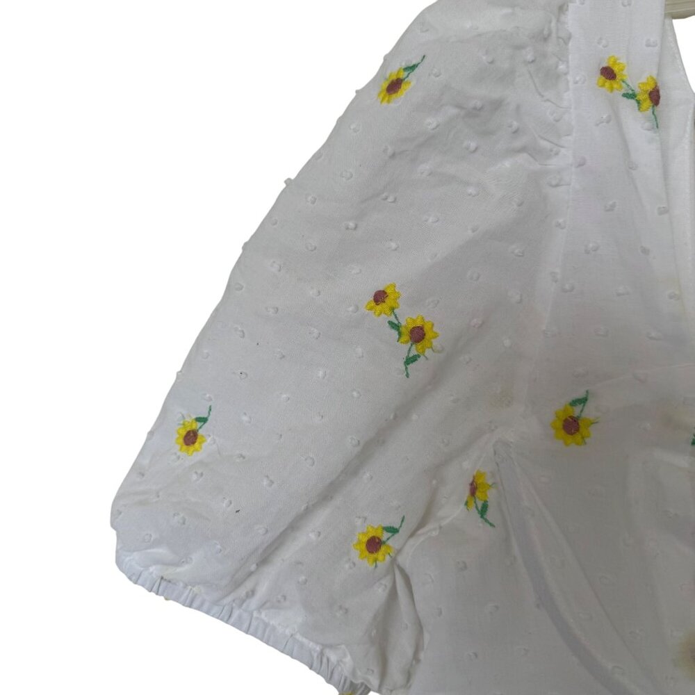 Altar'd State White Floral Embroidered Crop Top Puff Sleeves Smocked Back Size M - Picture 4 of 11